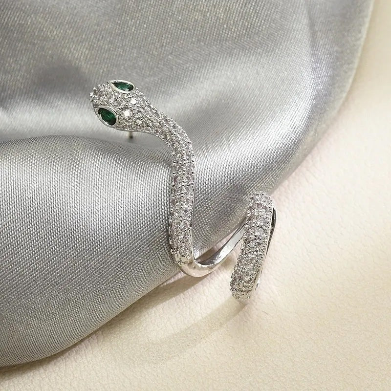 Chic silver ear clip in snake shape đ