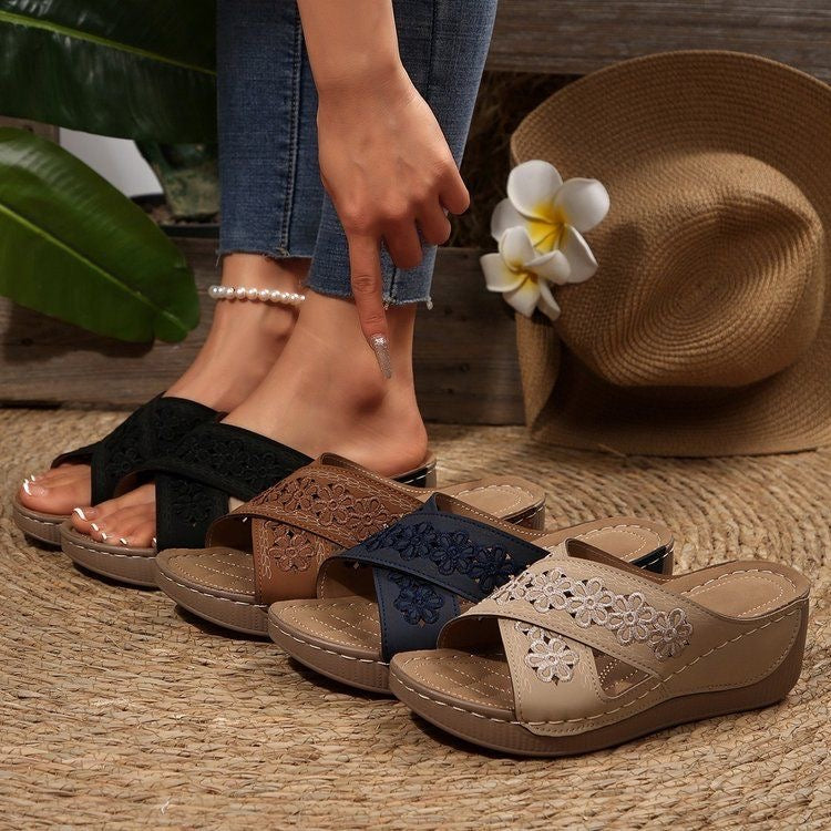 Women's Embroidered Comfortable Slide Sandals