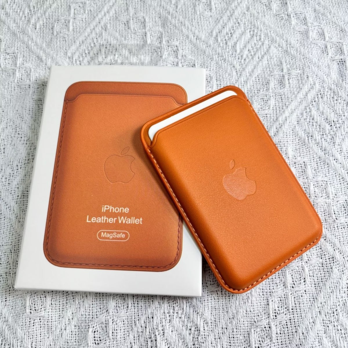 IPhone Leather Wallet with MagSafe Animation