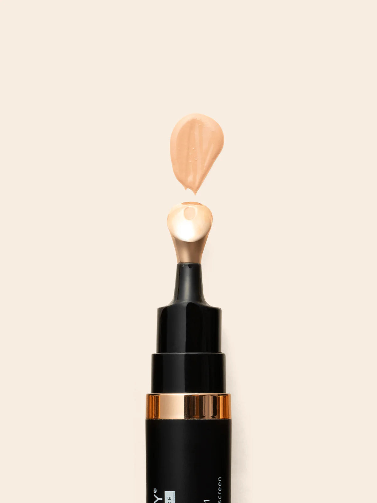 NEW! Luminous Eye Corrector SPF 41