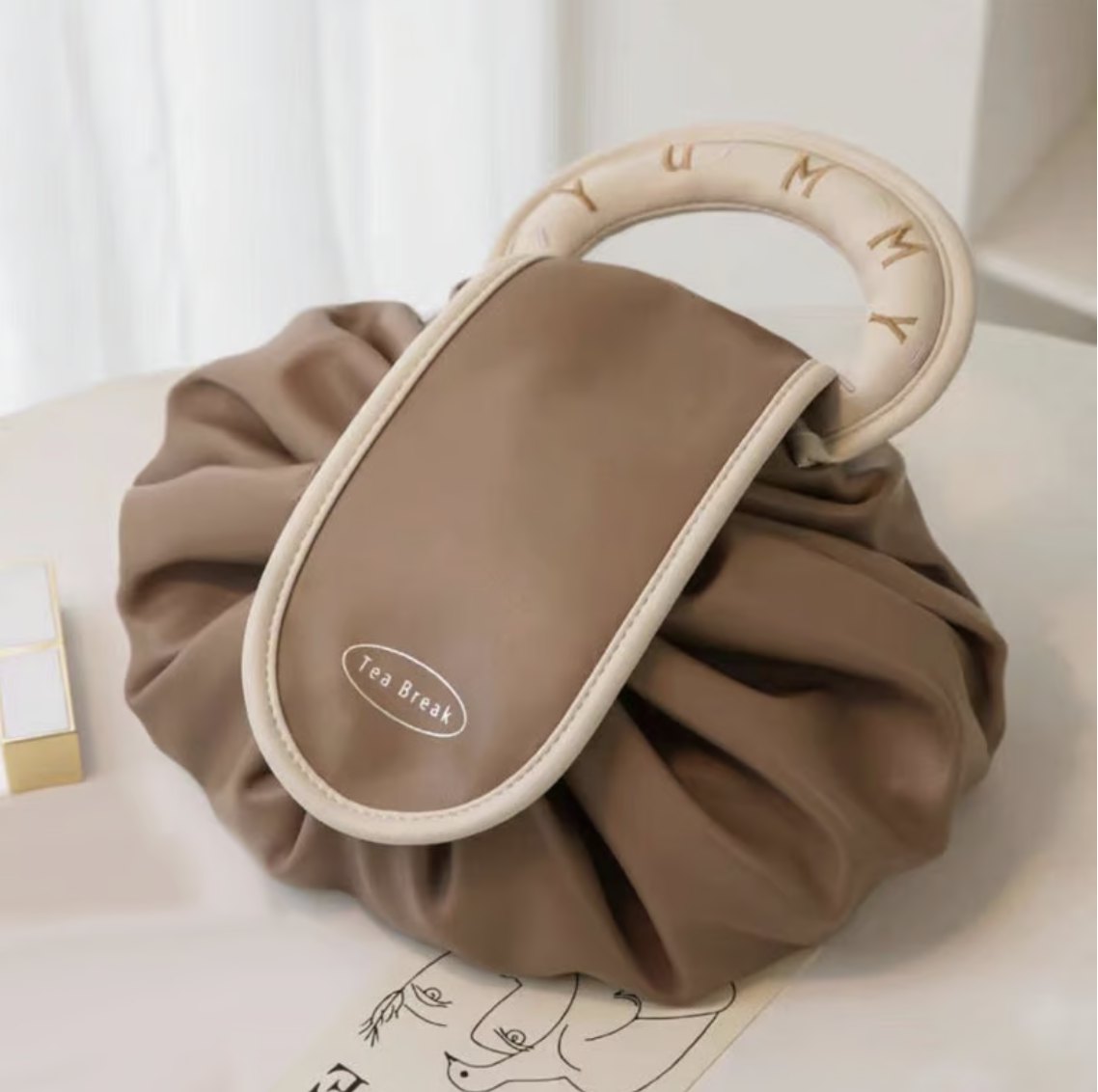✨Lazy Drawstring Makeup Fashion Handbag