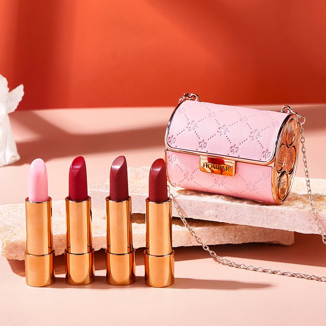 👄Velvet Matte Lipstick Set with Glamour Chain Pouch ( Free Shipping 🔥)