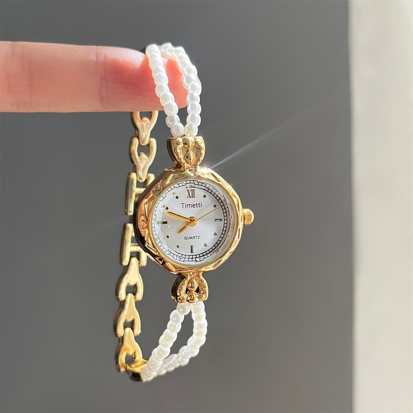 New small pearl round bracelet watch