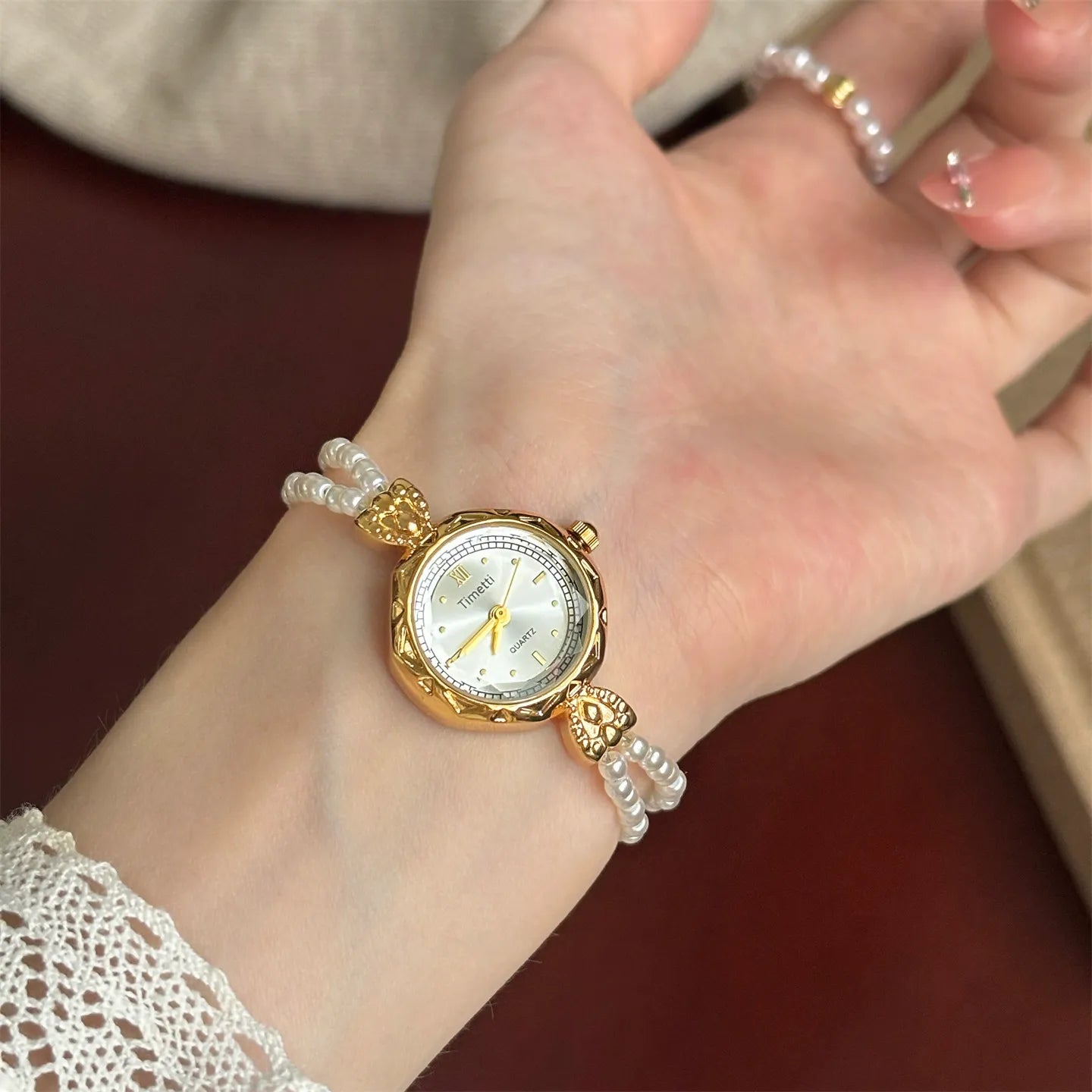 New small pearl round bracelet watch